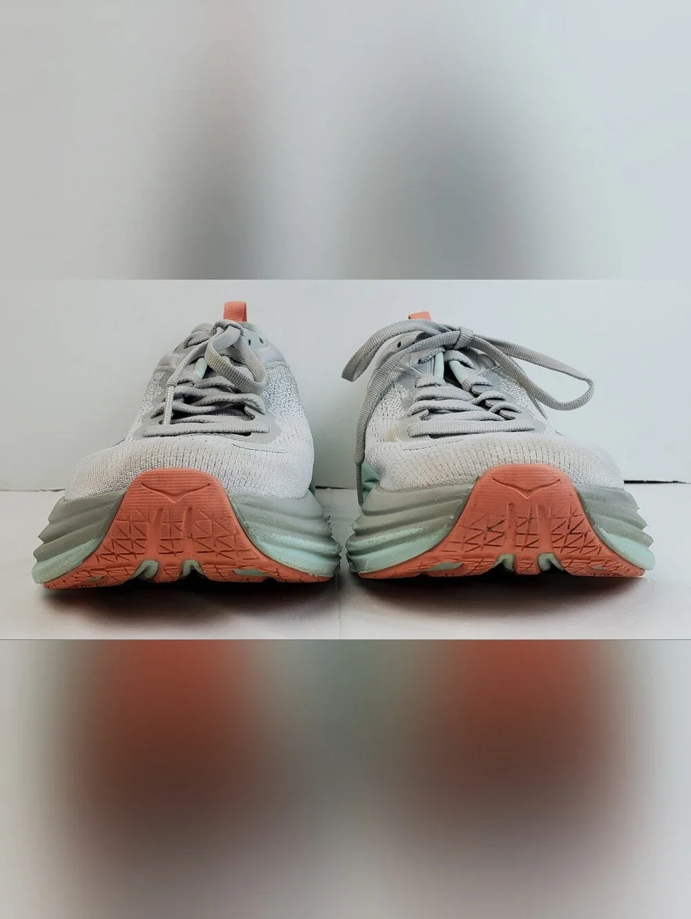 Hoka Womens Bondi 8 Stardust Aqua Breeze Running Shoes READ - Size 8 - GUC